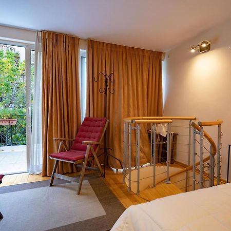 Acropolis Metro St.3 Bedrοοms 6 Persons Maisonette Athene Buitenkant foto