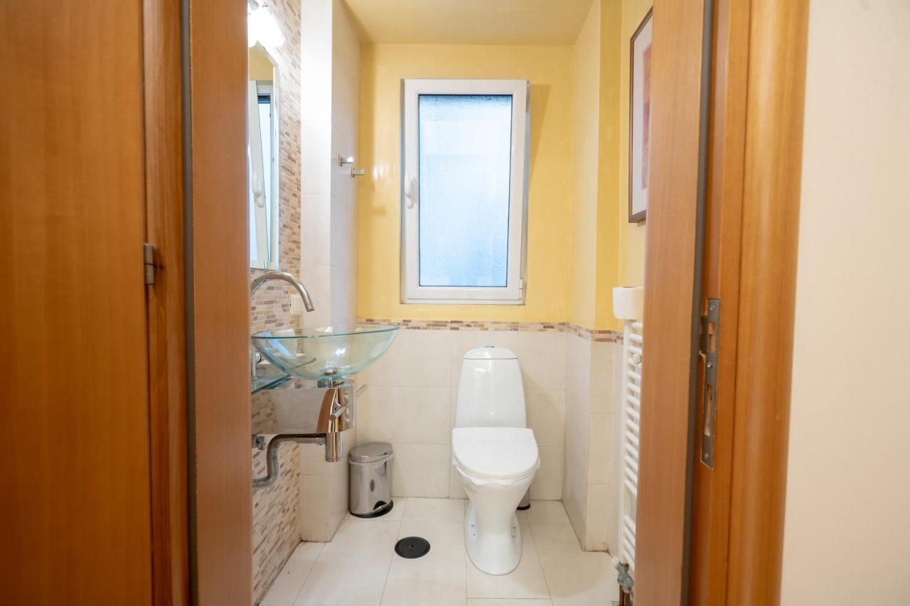 Acropolis Metro St.3 Bedrοοms 6 Persons Maisonette Athene Buitenkant foto