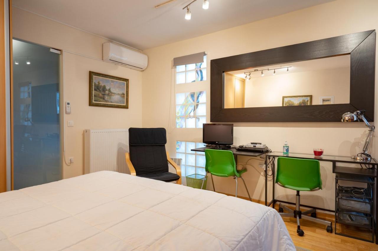 Acropolis Metro St.3 Bedrοοms 6 Persons Maisonette Athene Buitenkant foto